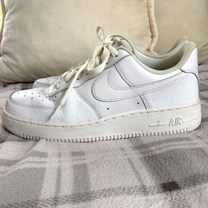 Nike women’s Airforce 1’s
